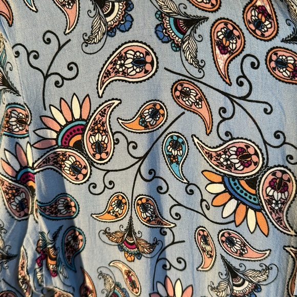 Baby blue paisley button up - Picture 2 of 3